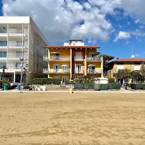 Fronte Mare-carraro Immobiliare - Family , Lido di Jesolo Italien